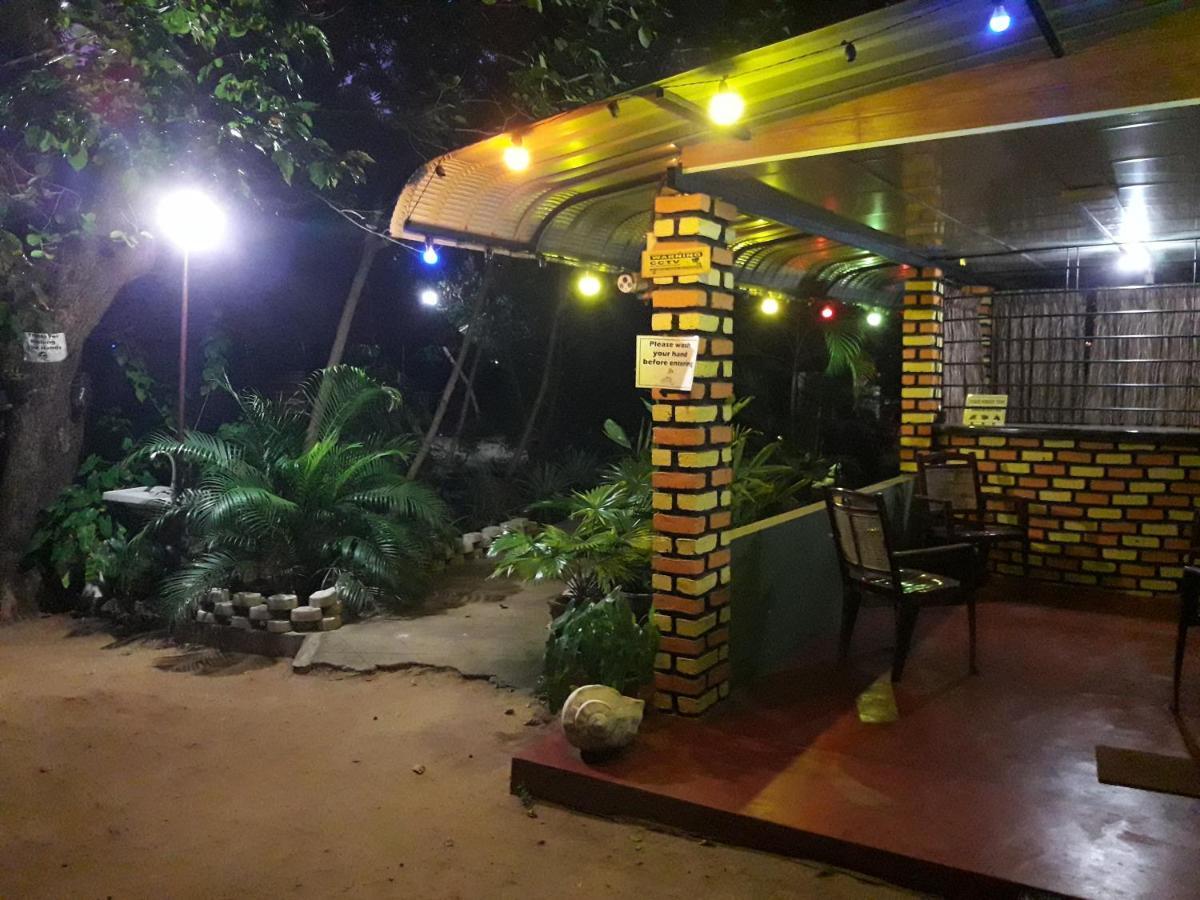 Naaval Beach Villa & Rooms Batticaloa Dış mekan fotoğraf