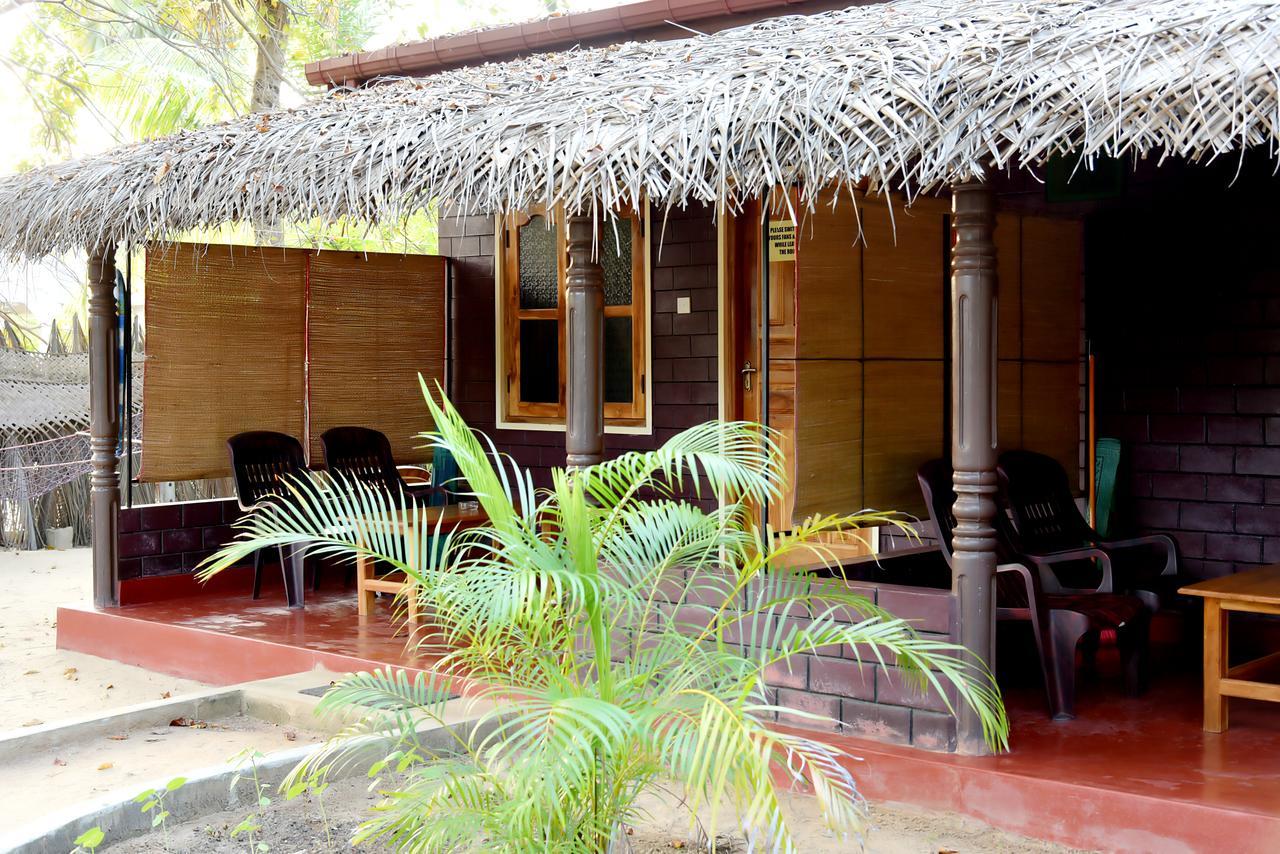 Naaval Beach Villa & Rooms Batticaloa Dış mekan fotoğraf