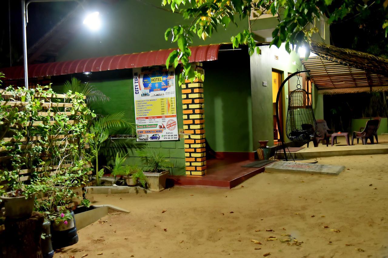 Naaval Beach Villa & Rooms Batticaloa Dış mekan fotoğraf