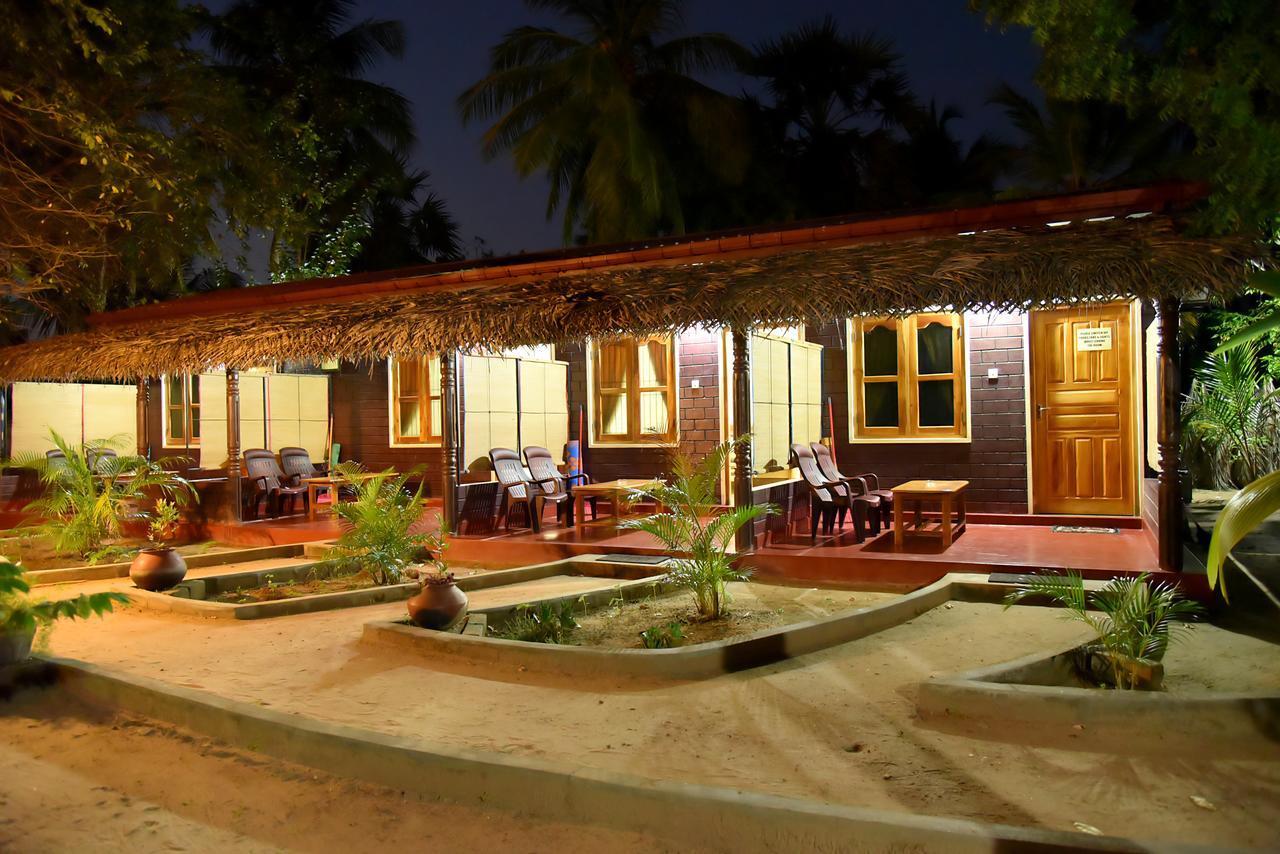Naaval Beach Villa & Rooms Batticaloa Dış mekan fotoğraf